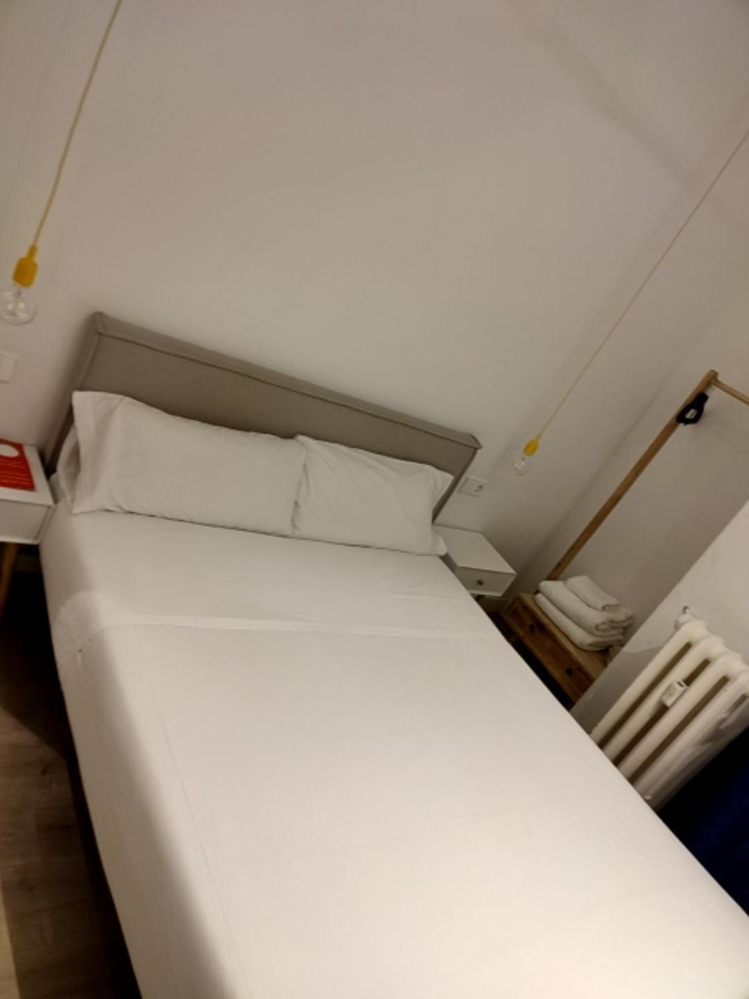 Hostal Manuela By Gaiarooms Madrid Ngoại thất bức ảnh